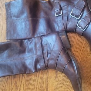 B Makowsky Genuine Leather Brown Buckle Tall Boots Shoes Size 8